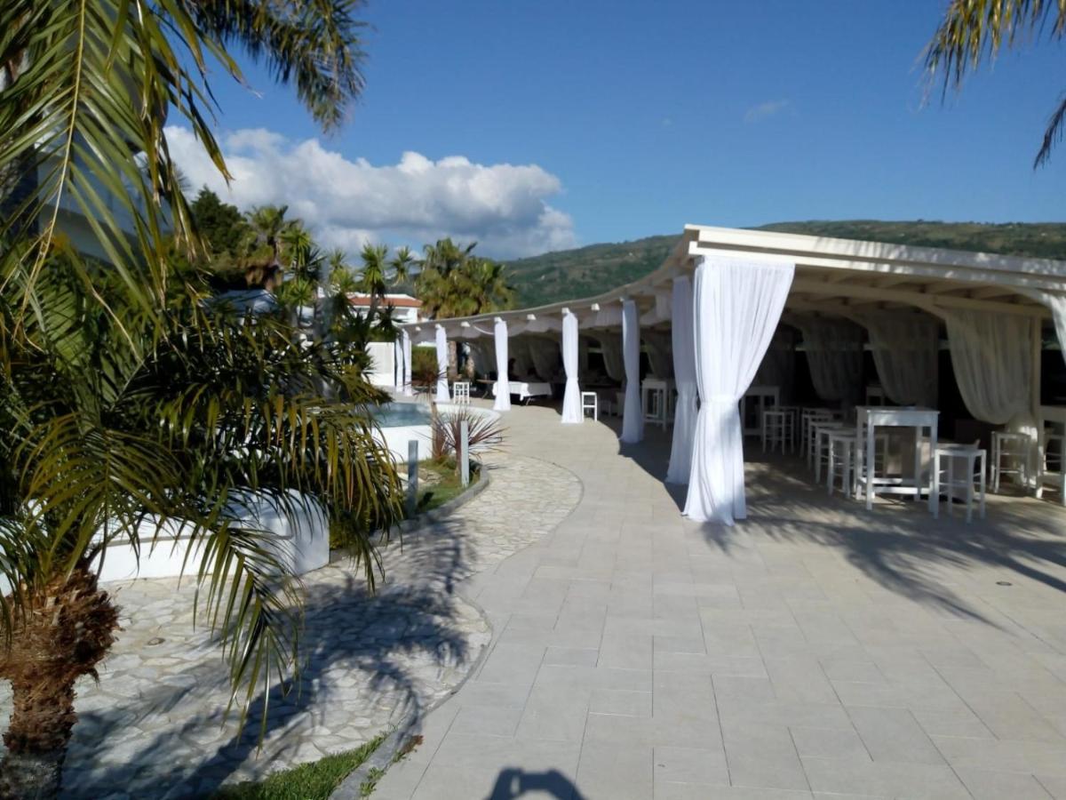 Sunshine Club Hotel Centro Benessere Ricadi Exterior foto
